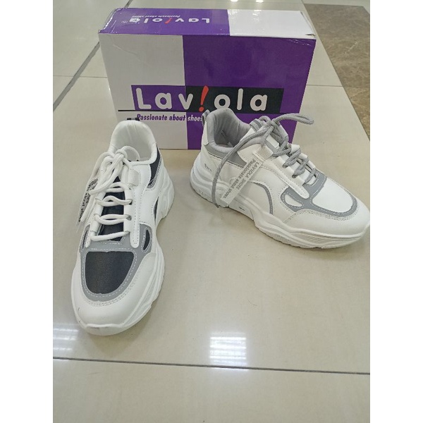 Sepatu sneakers cewek laviola