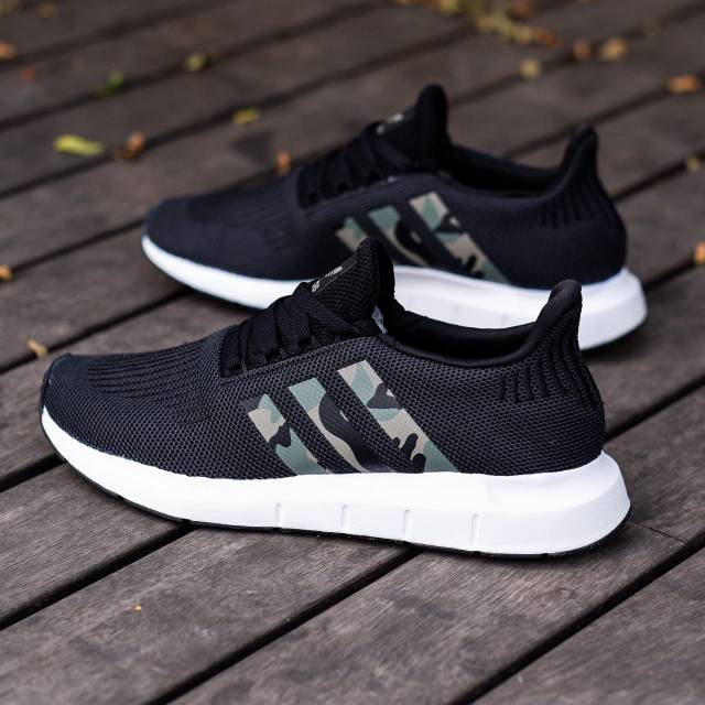 adidas swift run camo