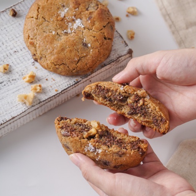 

Chocolate Chip Soft Cookies by Dookie with Callebaut Chocolate