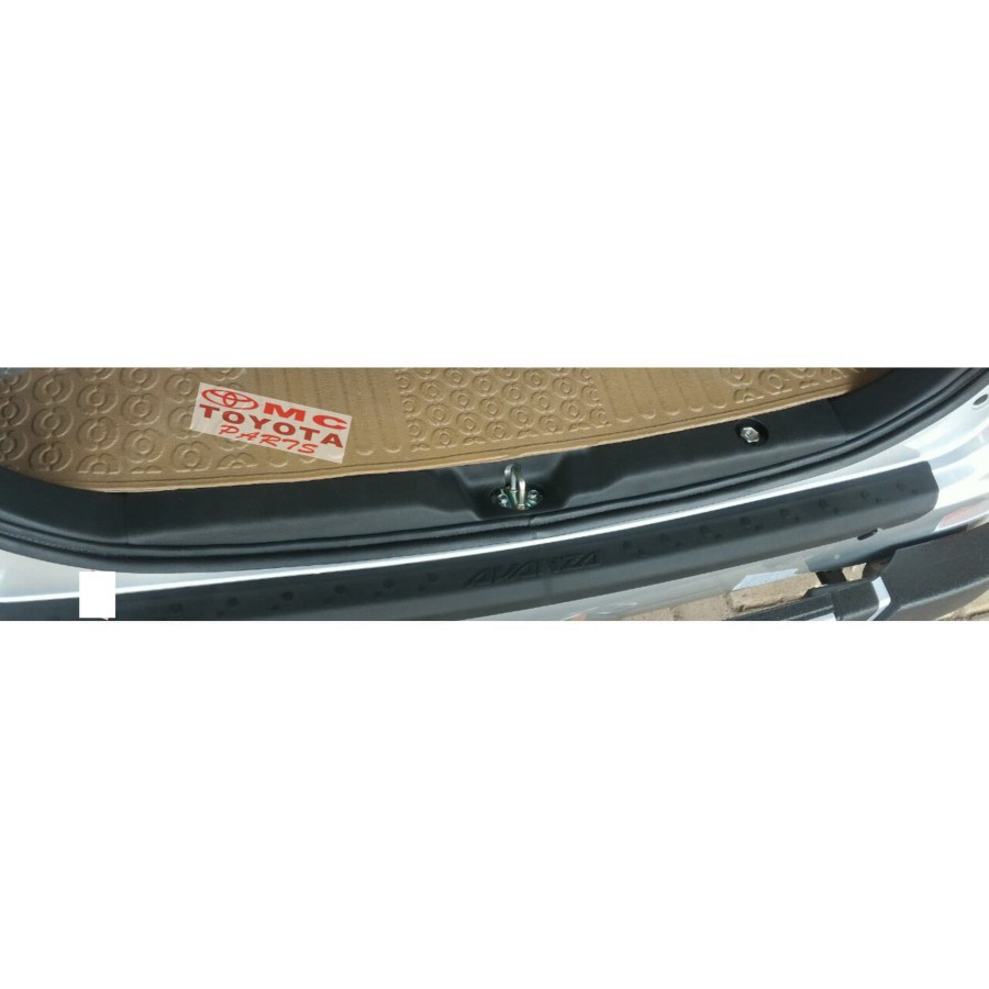 Sill Plate/List Plate/Door Siil Belakang Avanza Velos 67935-BZ070-B0