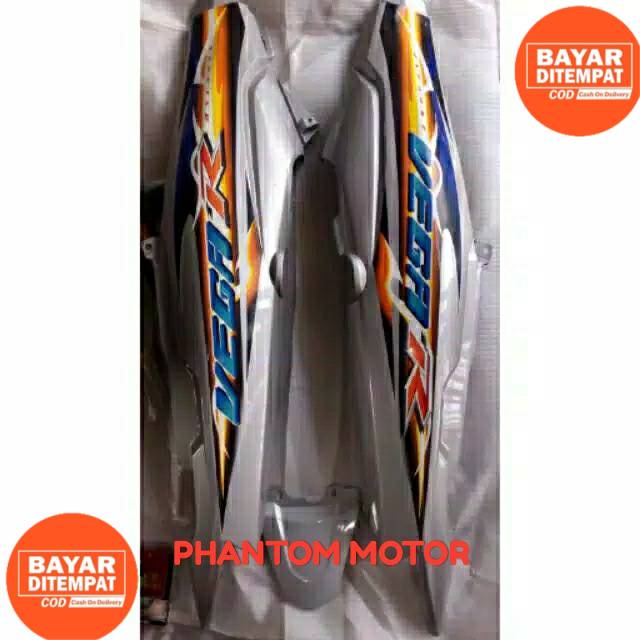 Body Belakang Vega R New Silver + Striping