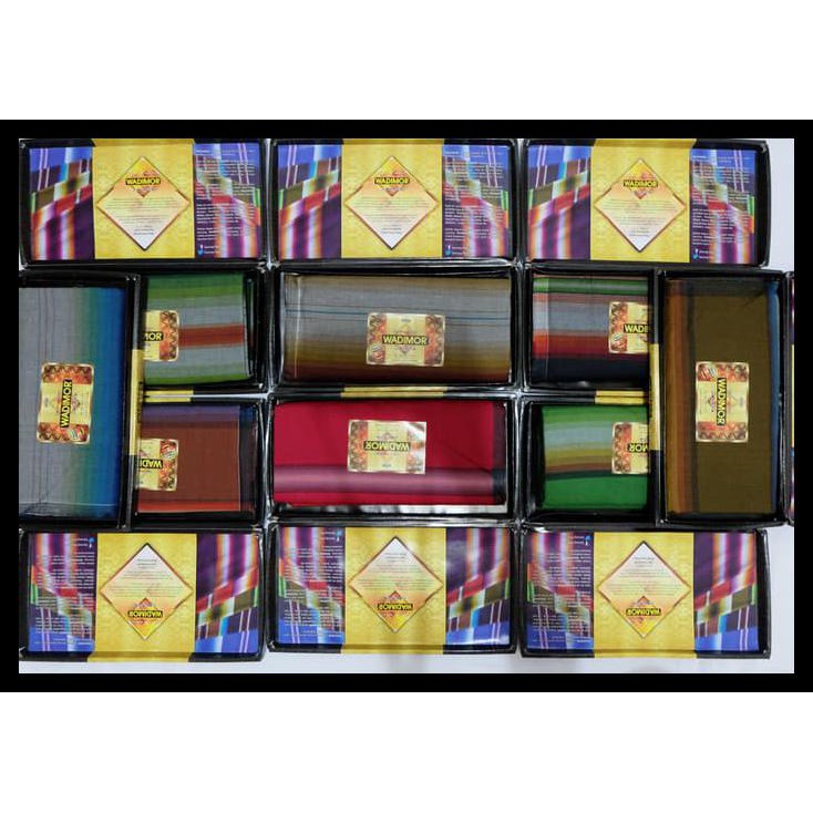 Grosir / Random Sarung Wadimor Motif Tiga Dara / 3 Dara - Sarung Tenun - Random