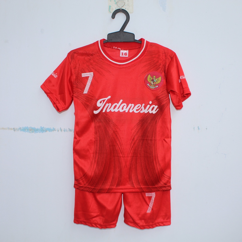 SETELAN BAJU BOLA ANAK TIMNAS INDONESIA/BAJU KAOS BOLA ANAK TIMNAS INDONESIA TERBARU