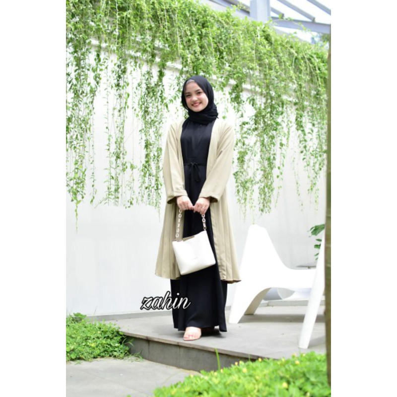 Meisa Outer set by Zahin