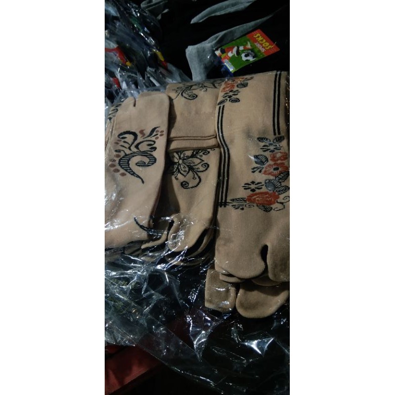 kaos kaki jempol motif 12 pasang wanita muslimah