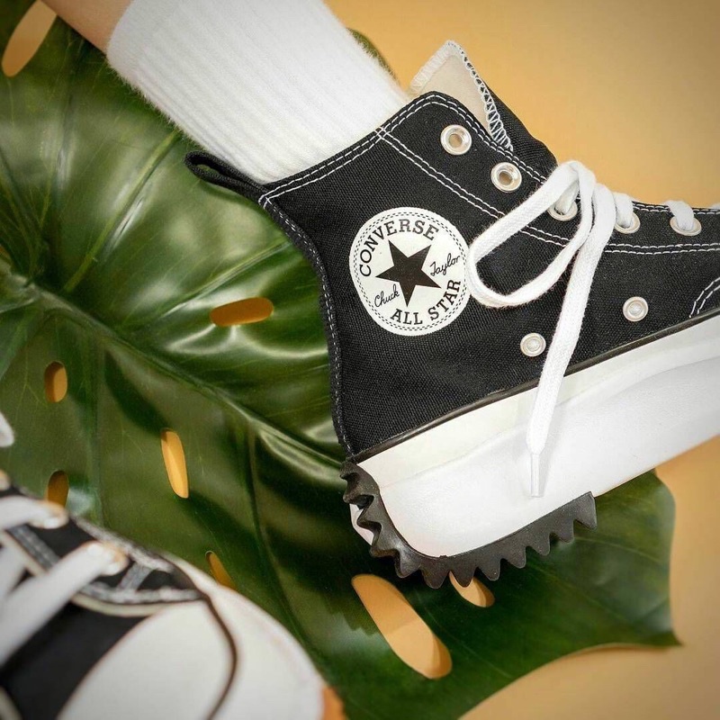 chuck taylor converse heels