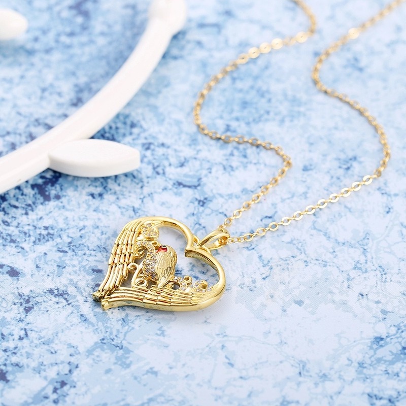 [Ready Stock]Fashion Creative Gold-Plated Bird Heart-Shaped Pendant Necklace