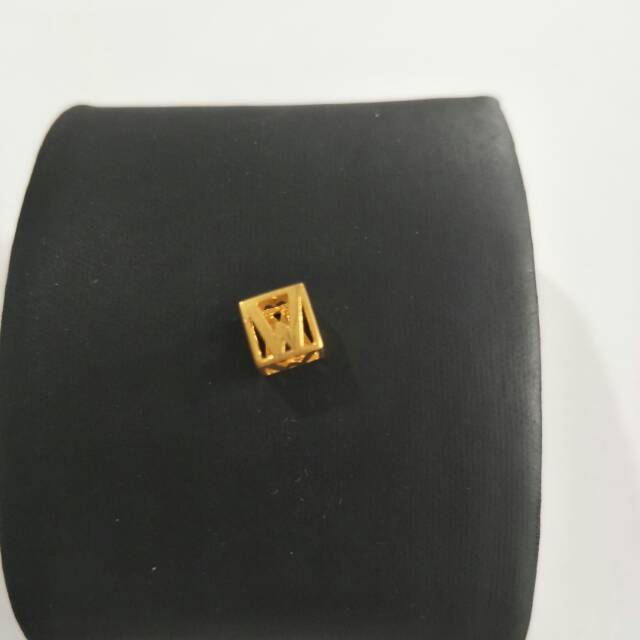 Liontin emas asli kadar 875 huruf w square