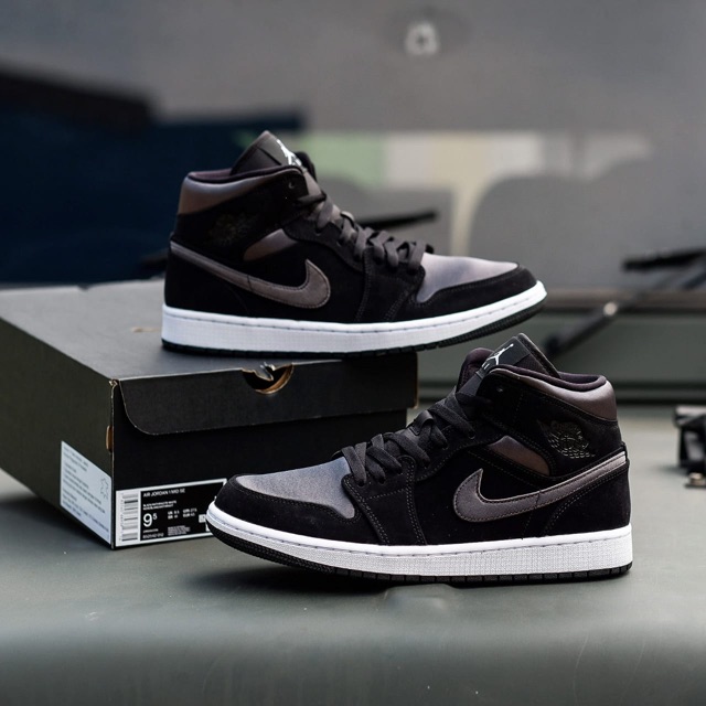 nike jordan mid se