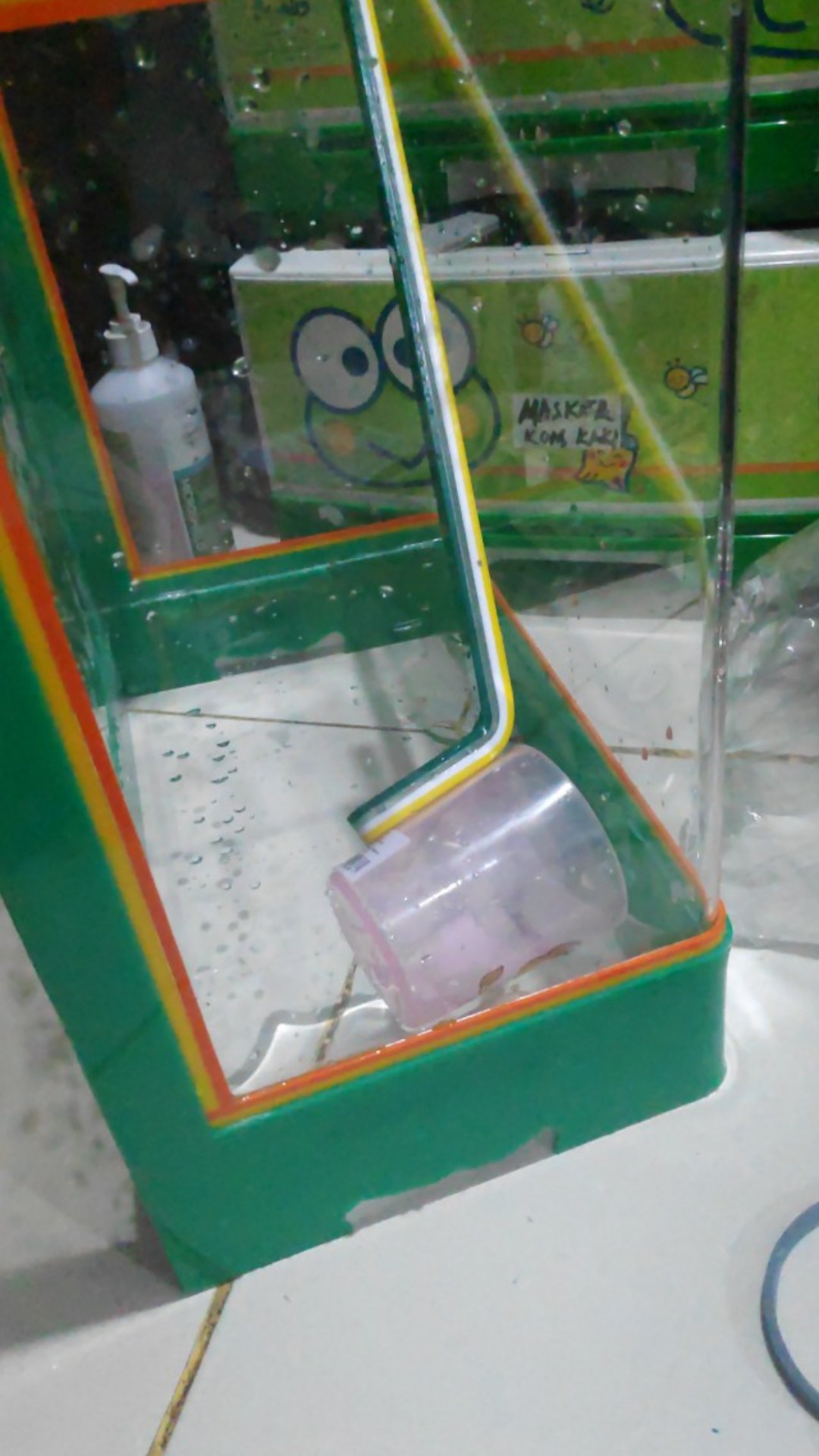 Aquarium Es Kelapa Besar Acrylic Es Buah + Gayung Lion Star Lionstar