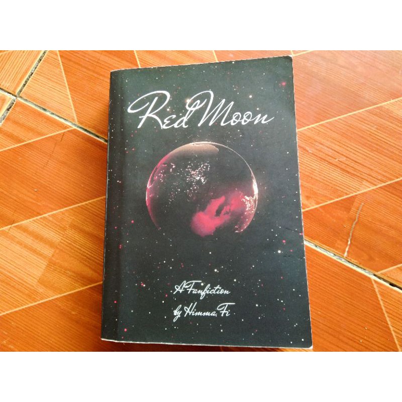 Fanbook BL Red Moon by Himma Fi (Taekook/Vkook)