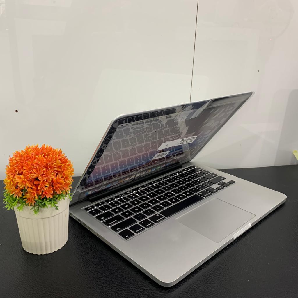 MacBook Pro Retina 13 inch MID 2013 Core i5 2.6GHz Ram 8 GB Ssd 512 GB SECOND