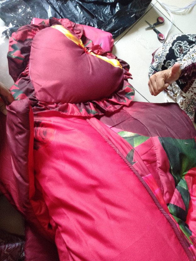 Raishacollection Bedcover Lady Rose Rumbai King Size