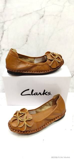 CLARKS BUNGA 5518 / SEPATU KULIT CLARKS WANITA