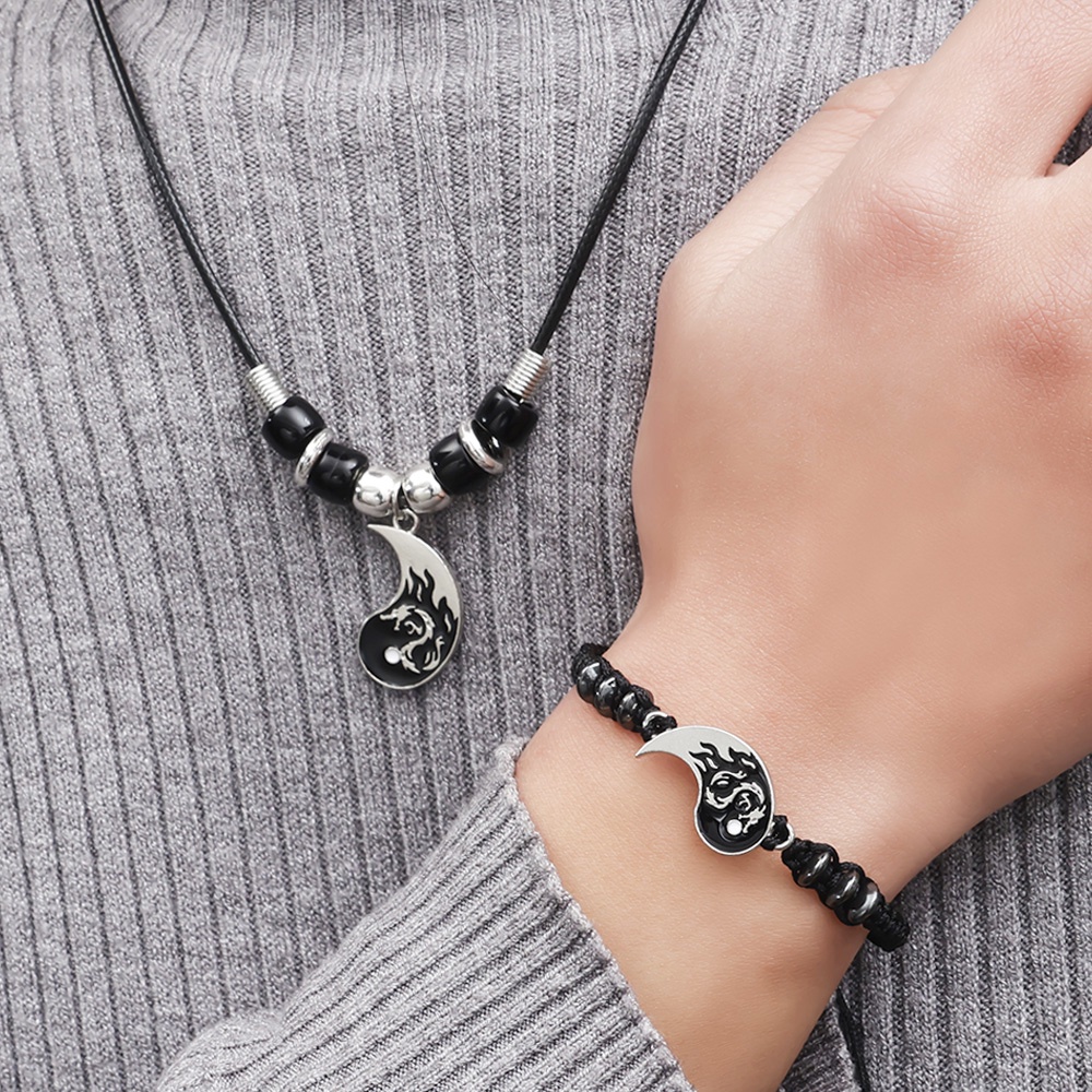 2pcs / set Gelang Kalung Liontin Yin Yang Bahan Alloy Warna Hitam Putih Gaya Retro Untuk Unisex