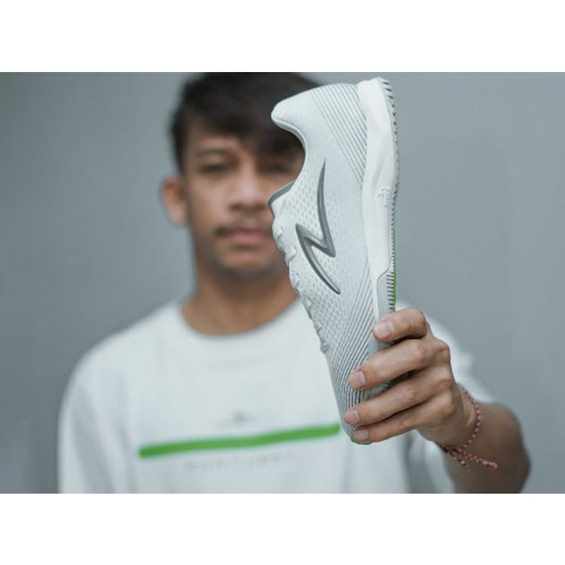 SPECS LS OMEGA RUNTUBOY IN MINERAL GREY