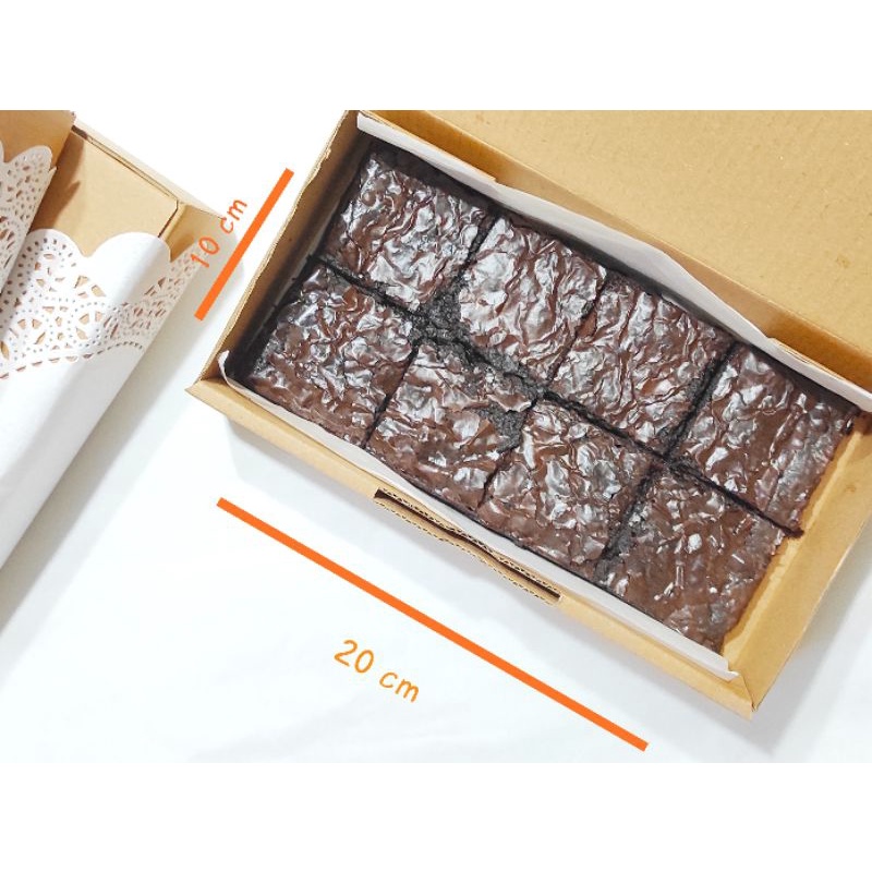 

(PAKET) Fudgy Brownies Chrunchy 20 x 10 cm by naq brownie