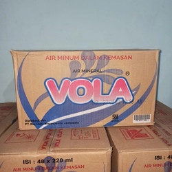 

VOLA AIR MINERAL GELAS CUP 220 ML