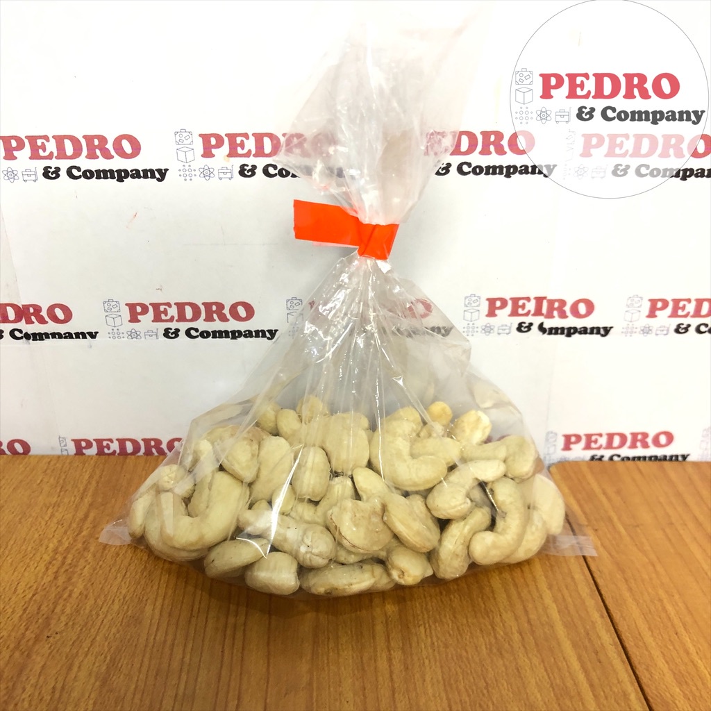 

Kacang mede mentah SUPER JUMBO CURAH per 100 gram - Raw cashew mente split