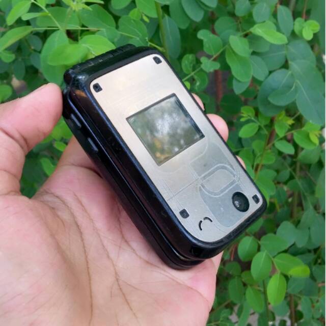 Hp jadul Nokia 7270 flip fashion hp unik hp langka original normal