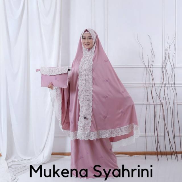 Mukena syahrini bahan velvet import