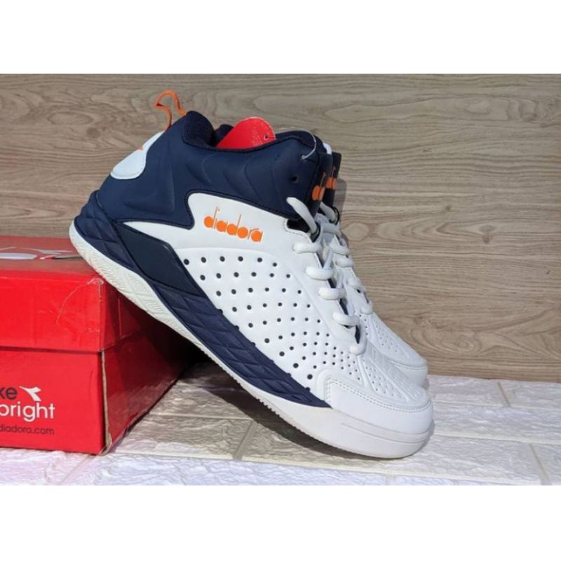 diadora basketball shoes