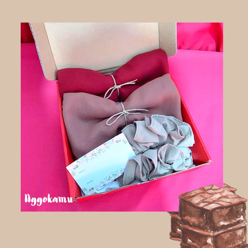 

hampers / kado / hadiah / hadiah wisuda / gift / gift ultah / box / kado wisuda / wisuda / slempang wisuda