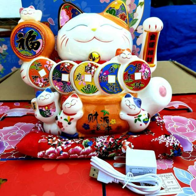 Lucky Cat Jumbo Kucing Maneki Neko Pajangan Hoki Kado Imlek Hoki