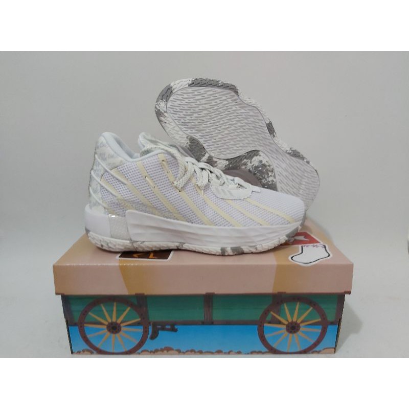 sepatu basket adidas dame 7 white silver