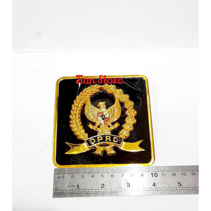 PLAT MOBIL DPRD/DPR RI