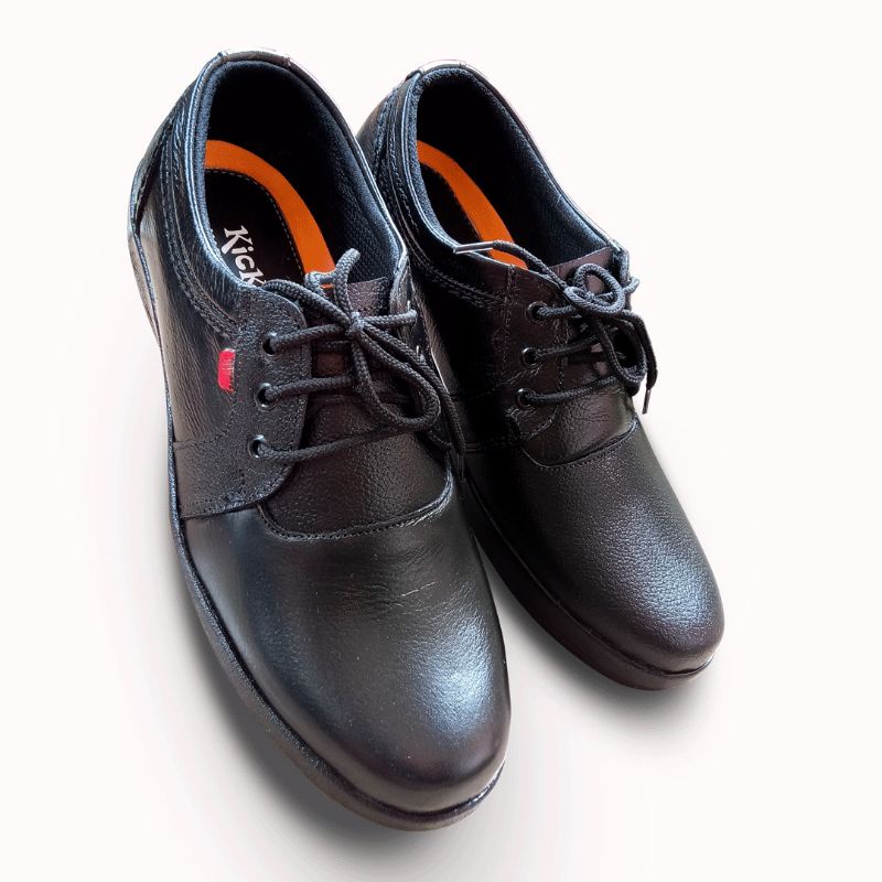 Sepatu Casual Pria Kulit Asli Model Tali Lubang Tiga Formal Pria