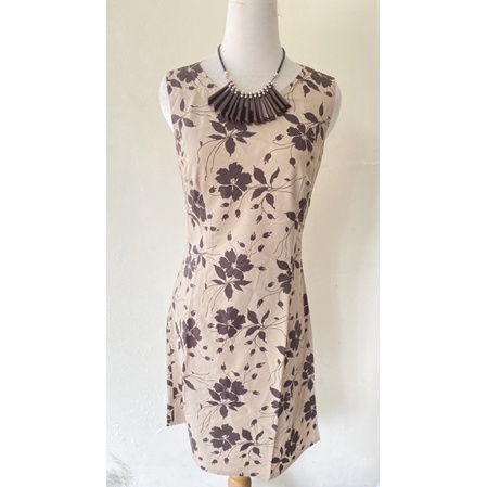 baju dress bunga nude