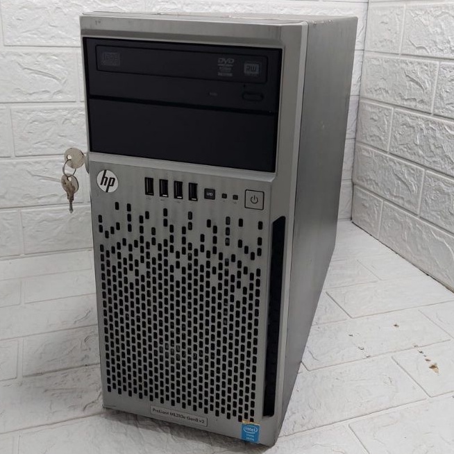 HP Proliant ML310e Gen8 v2 Server Tower Ram 8Gb (8Gbx1) HDD 1TB