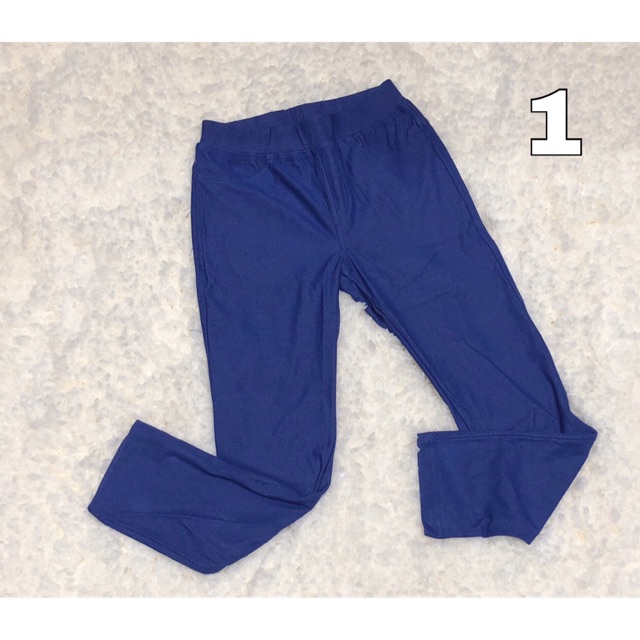 

Jegging Aero Polos utk Junior (Label digunting)