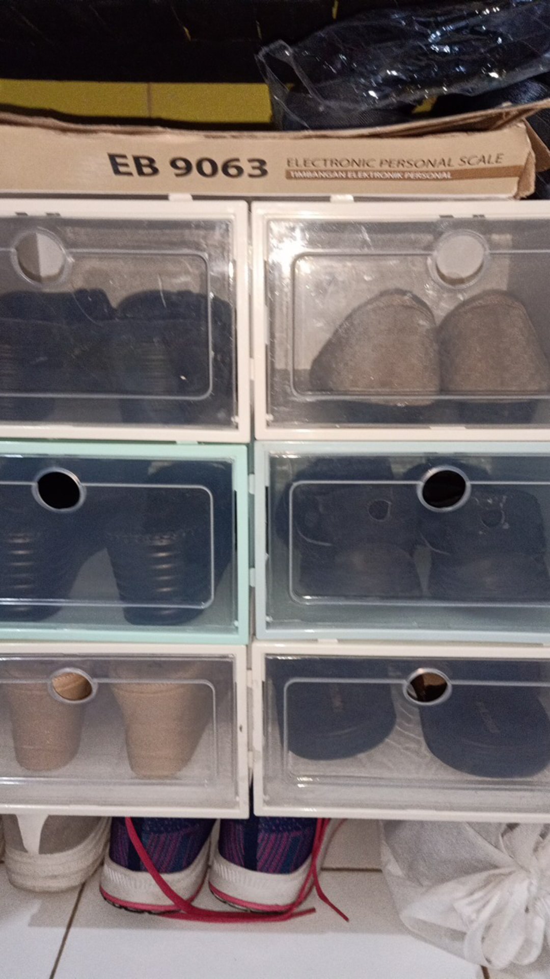 Kotak Sepatu Sandal Lipat Flip