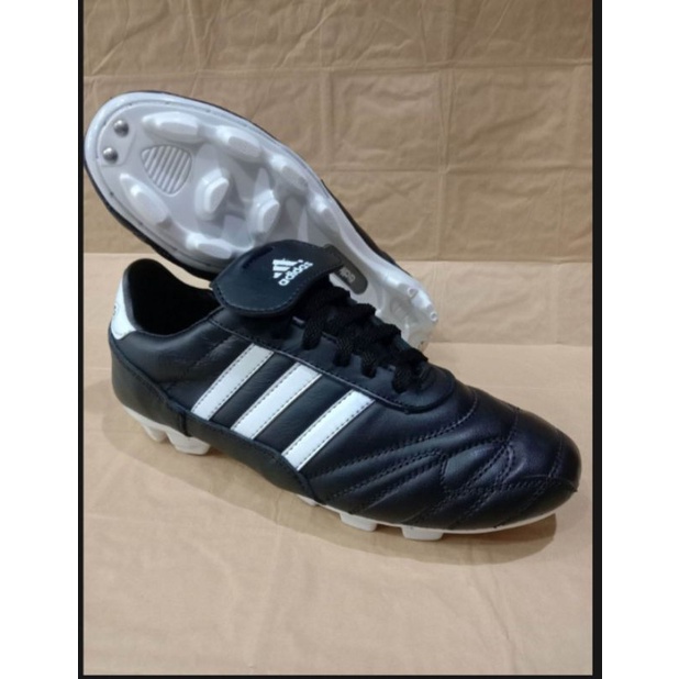 sepatu bola original kulit sapi asli
