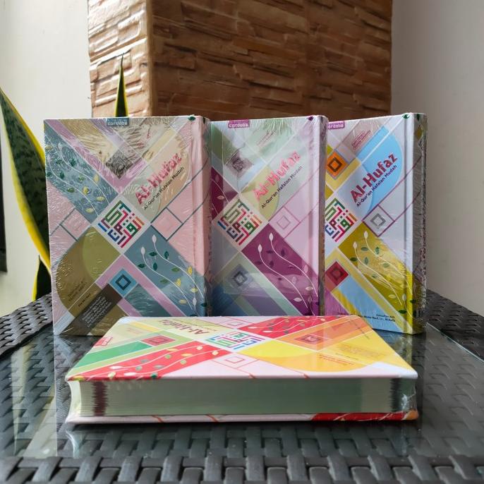 Alquran Hafalan Terjemah Al-Hufaz Milenial Tajwid B6, Al-Quran Alhufaz