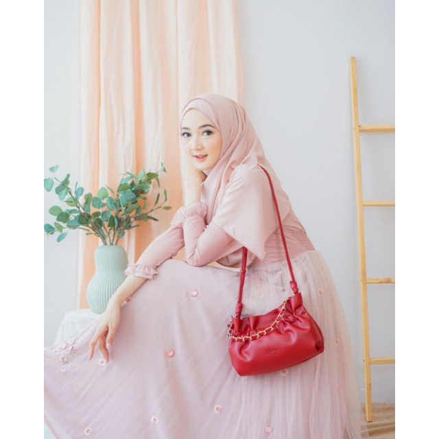 lyvia bag By hody