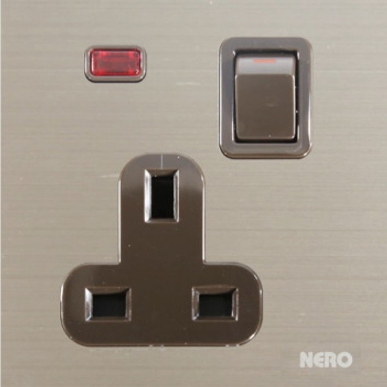 Nero Stop Kontak AC V8 Stainless V81311VD