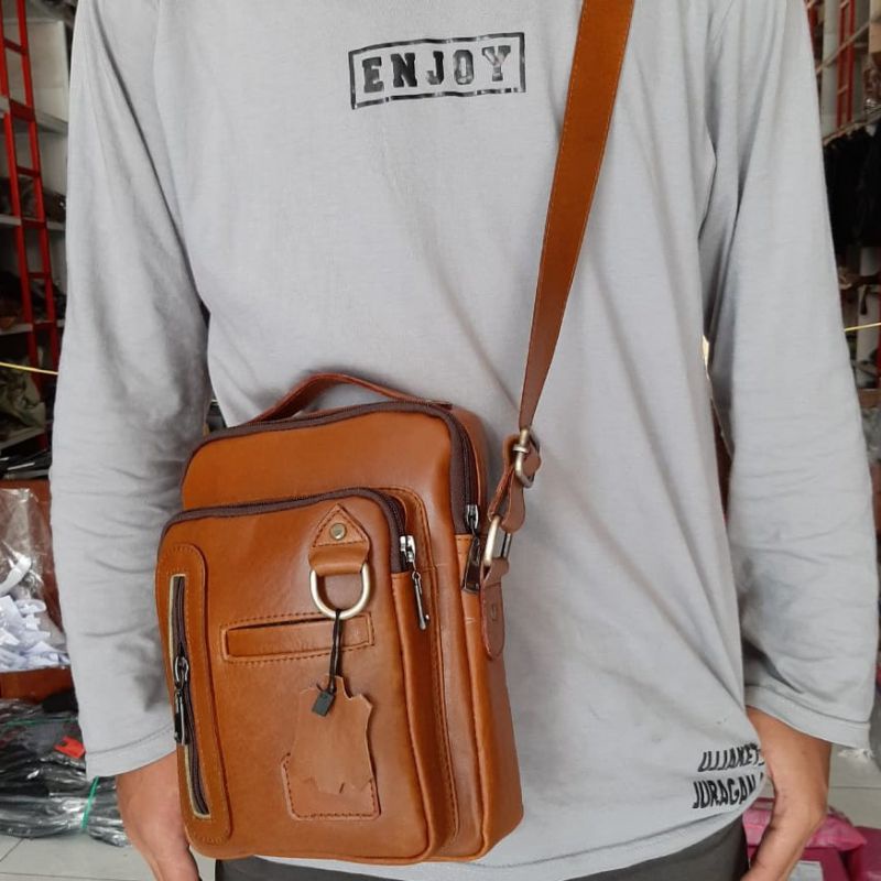 Tas Selempang Pria / Tas Kulit Pria 100% ORIGINAL Kulit Sapi Asli Garut Pull up Premium