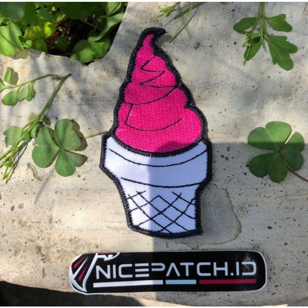 Patch Ice Cream Cone Pink Emblem Bordir Jahit Untuk Dijahit di Jaket Jeans Denim Vest Parka Harringt