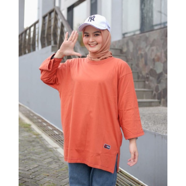 atasan wanita oversize muslimah terlaris kekinian/baju oversize wanita/kaos oversize wanita lengan p
