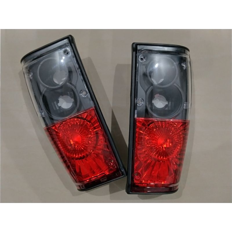 Stoplamp Black Smoke Kijang Super Baud 6