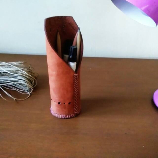 

Tempat pensil Lembu 100% kulit asli