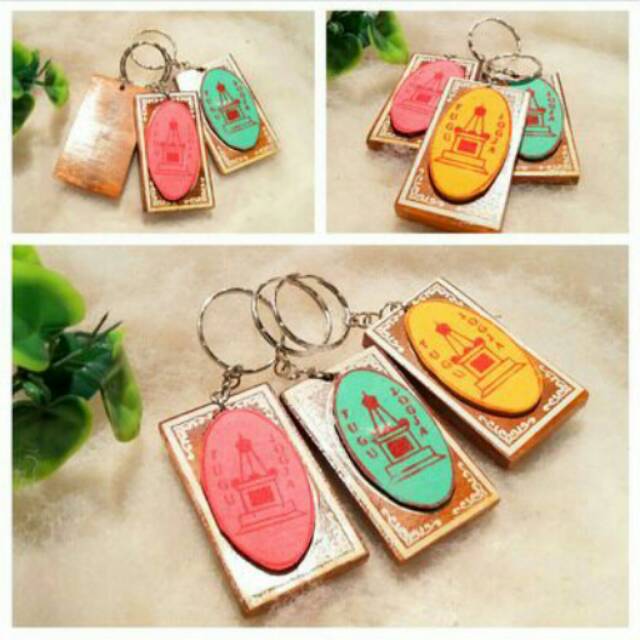 Souvenir Gantungan Kunci Kayu - Tugu Jogja