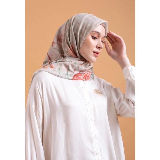 Buttonscarves Xanadu Abalone