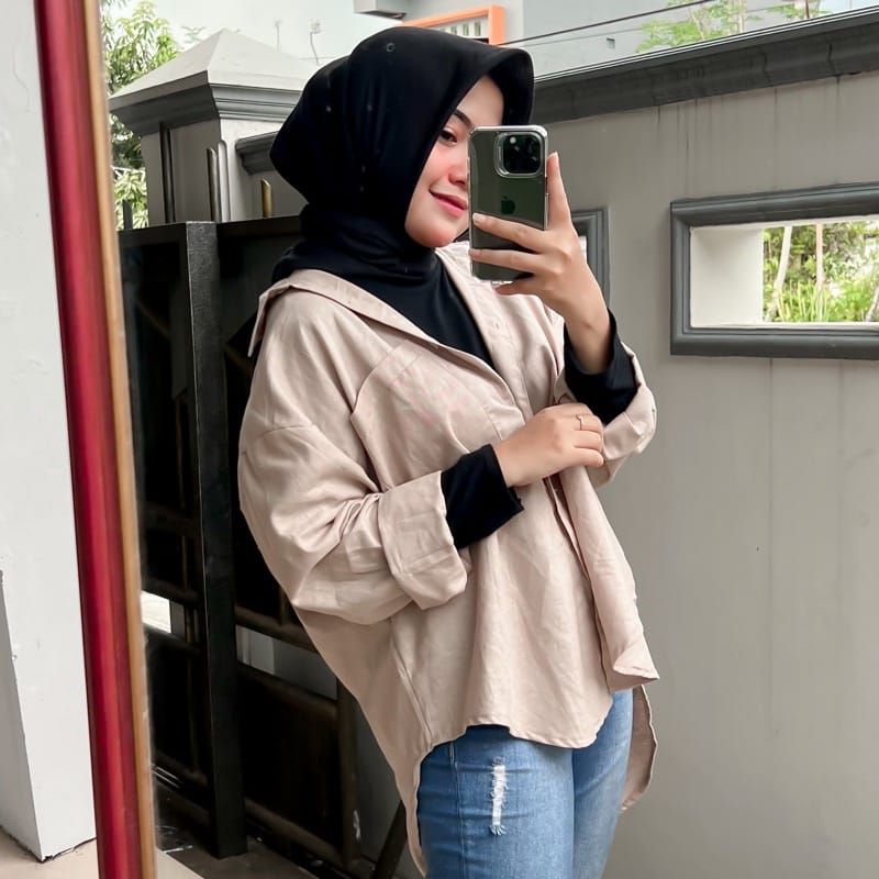 KEMEJA LENGAN PANJANG//LEA SHIRT KEMEJA OVERSIZED// Misty Long Shirt Kemeja Wanita-Cream