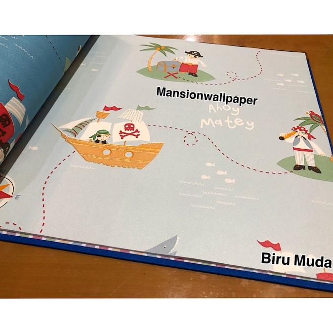 Wallpaper Dinding Murah Anak Kapal Laut Adventure Biru Abu Terbaru
