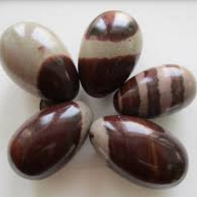 Batu Crystal Shiva Lingam