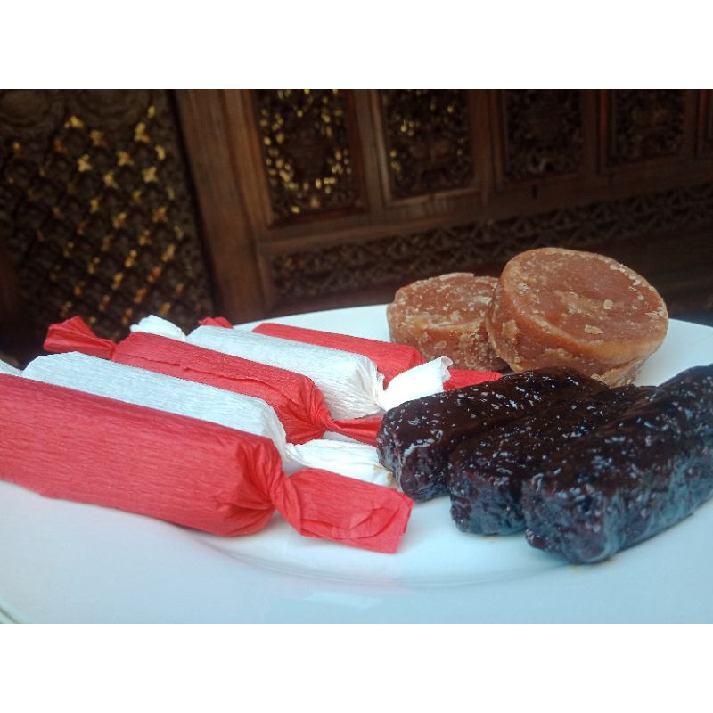 

Madumongso Moyan kemasan Mika Besar isi 40pcs (Ketan Hitam)